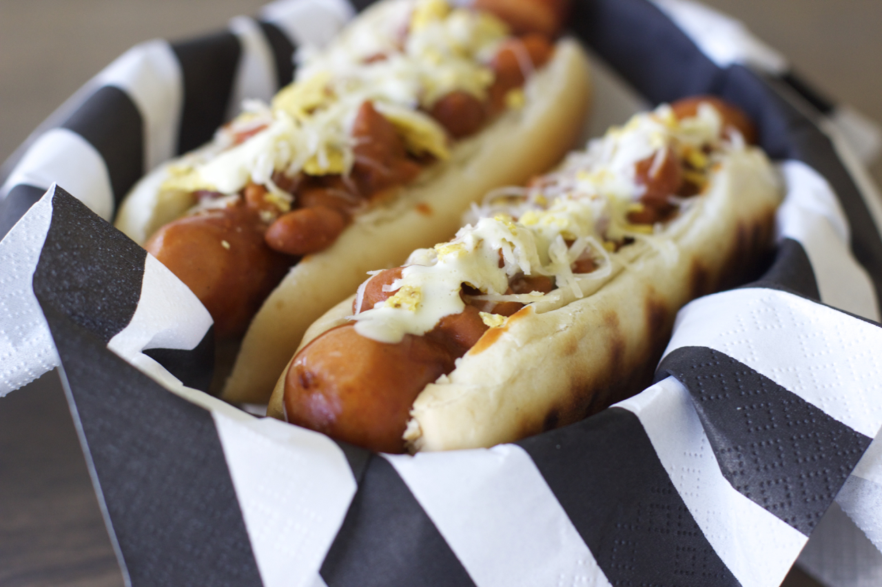 Pølse med bønner